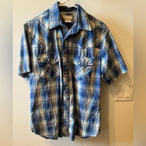 Wrangler - short sleeve - pearl snap - plaid - buttondown